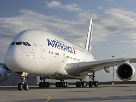 Ako sa cestuje na palube najväčšieho lietadla sveta: Cesta s A380 Los Angeles – Paríž
